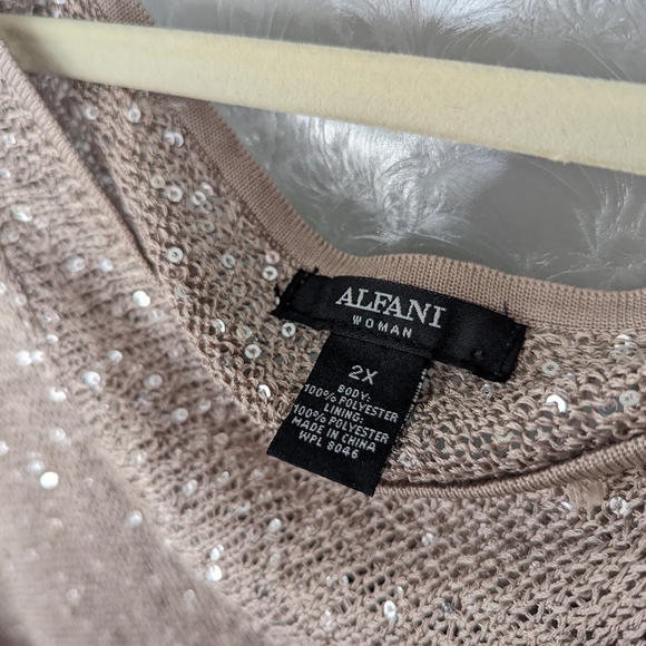 2X Champagne Sequin Top - Picture 4 of 6